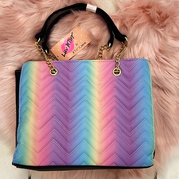 RARE FIND!! BRAND NEW BETSEY JOHNSON RAINBOW QUILTED TOTE HANDBAG - Picture 2 of 9